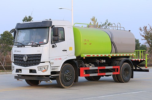 12����ˮ܇�����b���ه�ˮ_��(gu��)��12���|�L(f��ng)���õױPD3L�G����ˮ܇�S�҃r(ji��)��